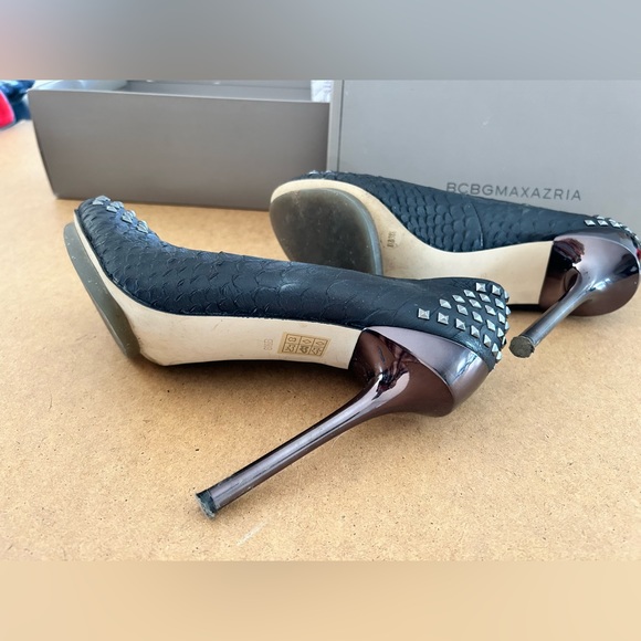 MA-PIATRA,  BLACK GLAZED PYTHON,  8.5 medium width, - Picture 6 of 10